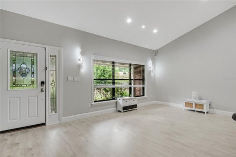 Casa en venta en Apopka, Florida, 4 dormitorios, 229.65 m2 № 2223444 - foto 6