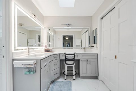 Casa en venta en Apopka, Florida, 4 dormitorios, 229.65 m2 № 2223444 - foto 18