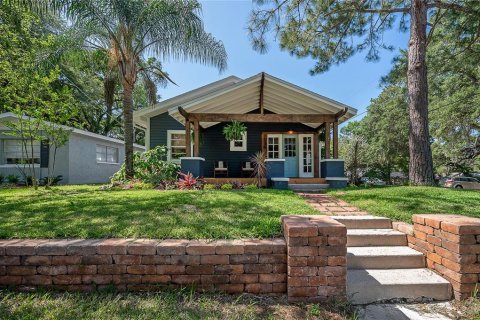 Immobilier commercial à Tampa, Floride 28 chambres, 252.04 m2 № 2199858