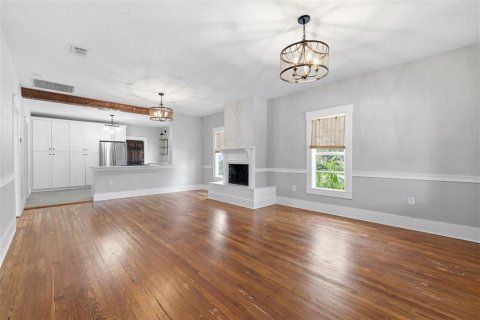 Immobilier commercial à vendre à Tampa, Floride: 28 chambres, 252.04 m2 № 2199858 - photo 5
