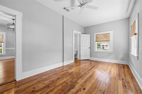 Immobilier commercial à vendre à Tampa, Floride: 28 chambres, 252.04 m2 № 2199858 - photo 14