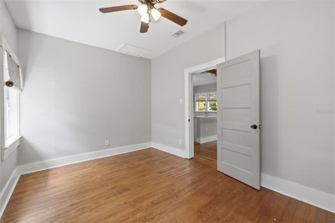 Immobilier commercial à vendre à Tampa, Floride: 28 chambres, 252.04 m2 № 2199858 - photo 19