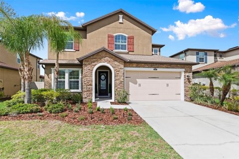 Villa ou maison à vendre à Wesley Chapel, Floride: 4 chambres, 265.24 m2 № 2142273 - photo 4