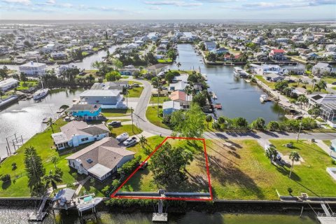Terreno en venta en Hernando Beach, Florida № 1559457 - foto 3