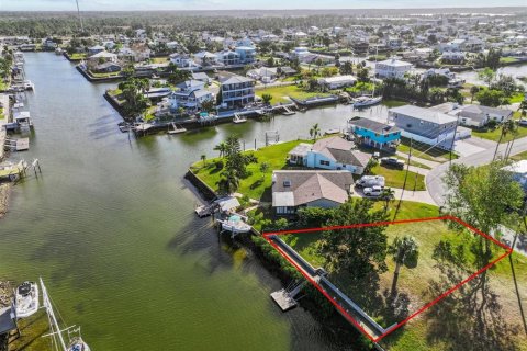 Terreno en venta en Hernando Beach, Florida № 1559457 - foto 9