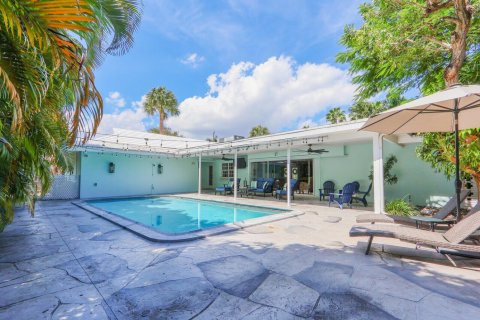 House in West Palm Beach, Florida 3 bedrooms, 174.47 sq.m. № 2392921 - photo 10