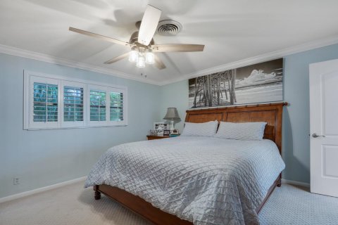 House in West Palm Beach, Florida 3 bedrooms, 174.47 sq.m. № 2392921 - photo 28