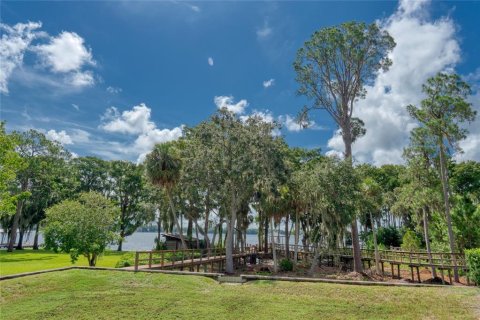 House in Tarpon Springs, Florida 4 bedrooms, 266.35 sq.m. № 1883946 - photo 8