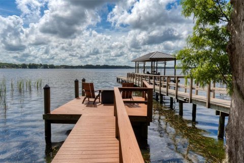 House in Tarpon Springs, Florida 4 bedrooms, 266.35 sq.m. № 1883946 - photo 5