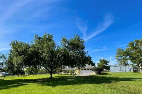 House in Summerfield, Florida 3 bedrooms, 147.81 sq.m. № 2141679 - photo 18