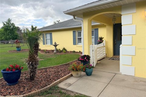 House in Summerfield, Florida 3 bedrooms, 147.81 sq.m. № 2141679 - photo 13