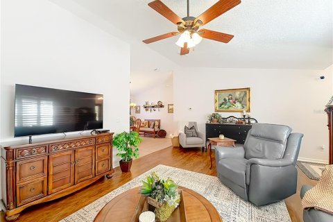 House in Summerfield, Florida 3 bedrooms, 147.81 sq.m. № 2141679 - photo 9