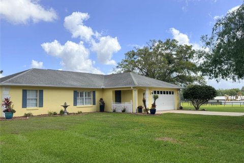 House in Summerfield, Florida 3 bedrooms, 147.81 sq.m. № 2141679 - photo 12