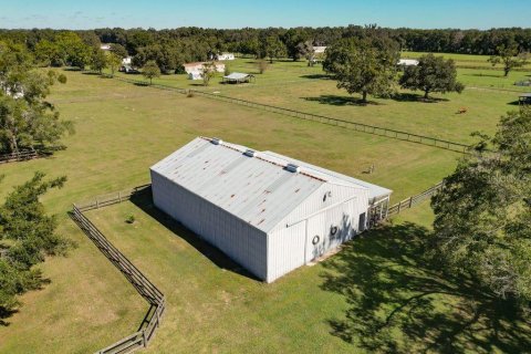 House in Summerfield, Florida 3 bedrooms, 147.81 sq.m. № 2141679 - photo 25
