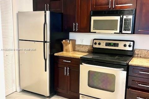 Condominio en venta en Coral Springs, Florida, 2 dormitorios, 103.49 m2 № 1937216 - foto 7