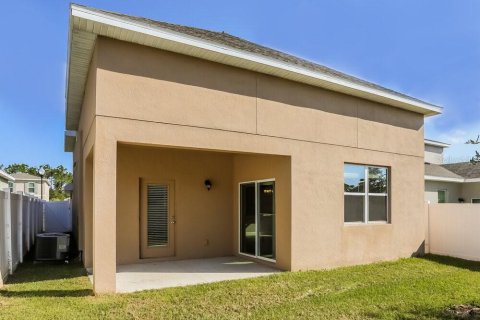 Casa en alquiler en Fruitland Park, Florida, 3 dormitorios, 152.92 m2 № 1914537 - foto 16