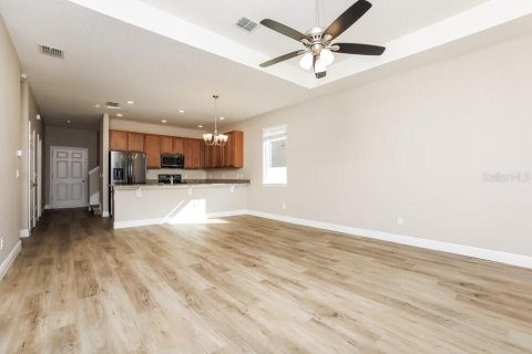 Casa en alquiler en Fruitland Park, Florida, 3 dormitorios, 152.92 m2 № 1914537 - foto 5