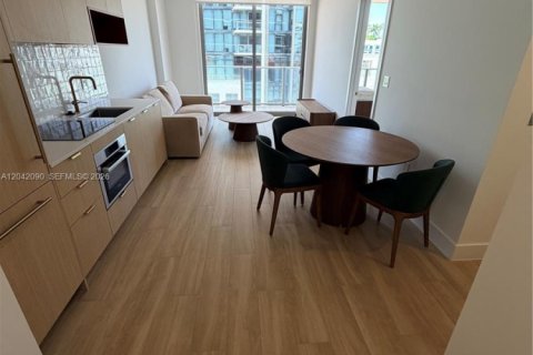 Condo in Miami, Florida, 1 bedroom № 2248401 - photo 14