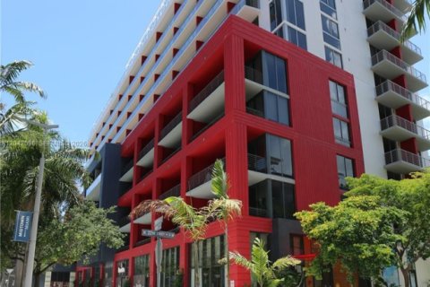 Condo in Miami, Florida, 1 bedroom № 2248401 - photo 19