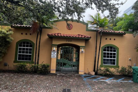 Propiedad comercial en venta en Fort Lauderdale, Florida № 2146887 - foto 25