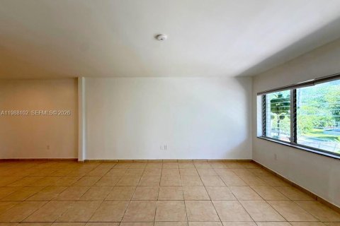 Villa ou maison à Miami Beach, Floride 1 chambre, 74.32 m2 № 2050335