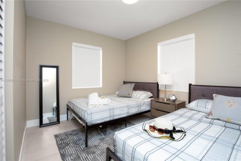 Снять в аренду виллу или дом в Майами, Флорида 3 спальни, 153.29м2, № 1959629 - фото 10