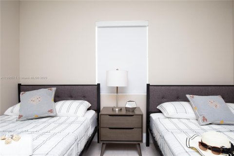 Снять в аренду виллу или дом в Майами, Флорида 3 спальни, 153.29м2, № 1959629 - фото 11