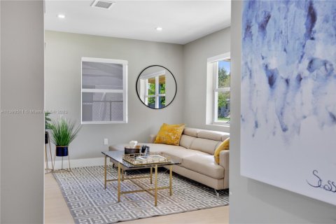 Снять в аренду виллу или дом в Майами, Флорида 3 спальни, 153.29м2, № 1959629 - фото 5