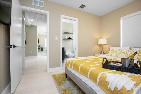 Снять в аренду виллу или дом в Майами, Флорида 3 спальни, 153.29м2, № 1959629 - фото 16