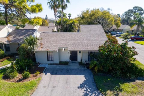 Villa ou maison à vendre à Tarpon Springs, Floride: 2 chambres, 96.15 m2 № 1549382 - photo 1