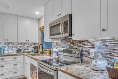 Villa ou maison à vendre à Tarpon Springs, Floride: 2 chambres, 96.15 m2 № 1549382 - photo 7