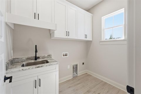 Casa en venta en Lakeland, Florida, 4 dormitorios, 226.68 m2 № 2418562 - foto 22