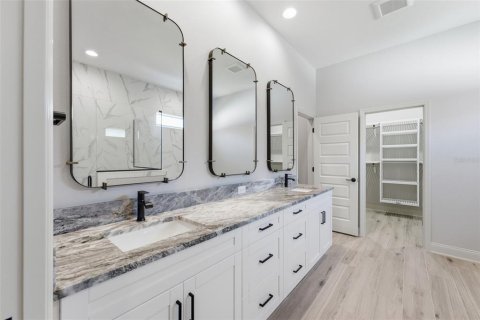 Casa en venta en Lakeland, Florida, 4 dormitorios, 226.68 m2 № 2418562 - foto 27