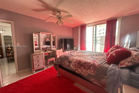 Снять в аренду кондоминиум в Халландейл-Бич, Флорида 1 спальня, 60.01м2, № 1982718 - фото 5