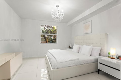 Copropriété à vendre à Sunny Isles Beach, Floride: 2 chambres, 103.68 m2 № 2009639 - photo 6