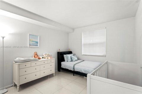 Copropriété à vendre à Sunny Isles Beach, Floride: 2 chambres, 103.68 m2 № 2009639 - photo 10