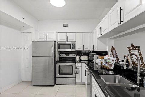 Copropriété à vendre à Sunny Isles Beach, Floride: 2 chambres, 103.68 m2 № 2009639 - photo 5