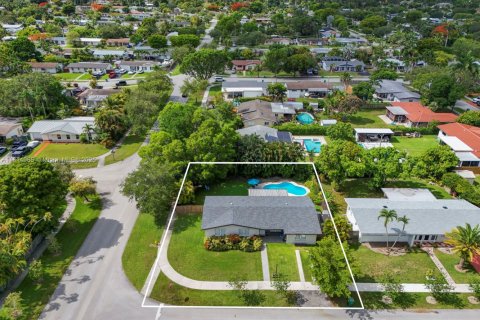 House in Palmetto Bay, Florida 3 bedrooms, 160.54 sq.m. № 1766306 - photo 27
