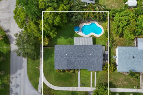 House in Palmetto Bay, Florida 3 bedrooms, 160.54 sq.m. № 1766306 - photo 26