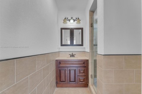 Propiedad comercial en venta en Miami, Florida, 245.82 m2 № 2015529 - foto 26