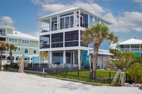 House in Captiva, Florida 4 bedrooms, 196.49 sq.m. № 1684946 - photo 2