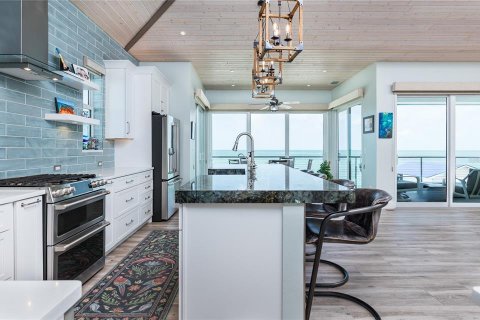 House in Captiva, Florida 4 bedrooms, 196.49 sq.m. № 1684946 - photo 24