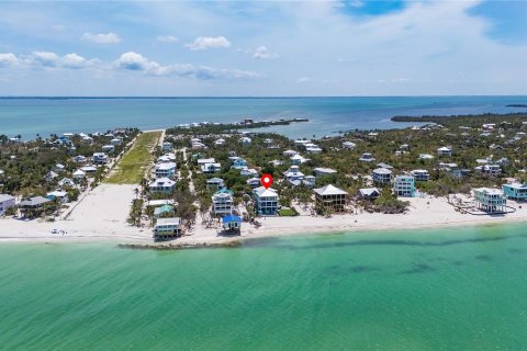 House in Captiva, Florida 4 bedrooms, 196.49 sq.m. № 1684946 - photo 7