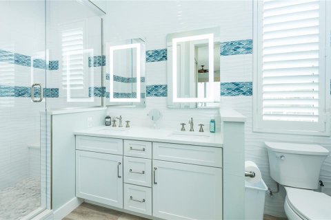 House in Captiva, Florida 4 bedrooms, 196.49 sq.m. № 1684946 - photo 30