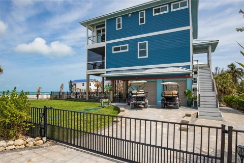 House in Captiva, Florida 4 bedrooms, 196.49 sq.m. № 1684946 - photo 6