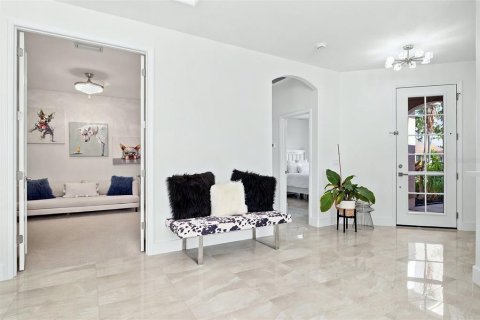 Villa ou maison à vendre à Sarasota, Floride: 2 chambres, 179.3 m2 № 2233726 - photo 5