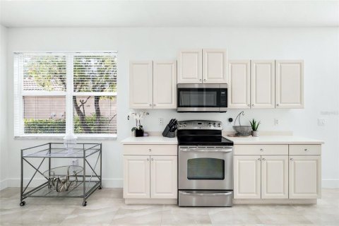Villa ou maison à vendre à Sarasota, Floride: 2 chambres, 179.3 m2 № 2233726 - photo 15