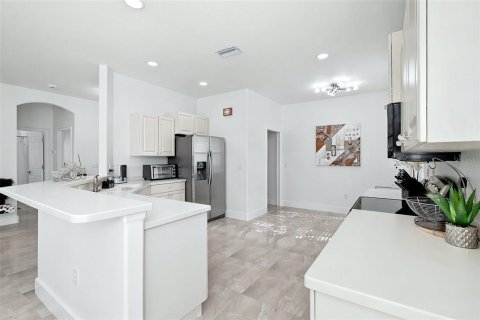 Villa ou maison à vendre à Sarasota, Floride: 2 chambres, 179.3 m2 № 2233726 - photo 11