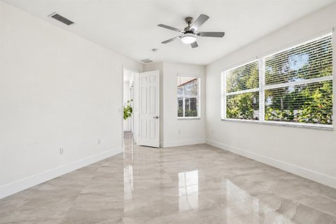 Villa ou maison à vendre à Sarasota, Floride: 2 chambres, 179.3 m2 № 2233726 - photo 25