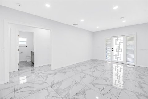 Villa ou maison à vendre à Saint Petersburg, Floride: 3 chambres, 141.49 m2 № 2235898 - photo 13